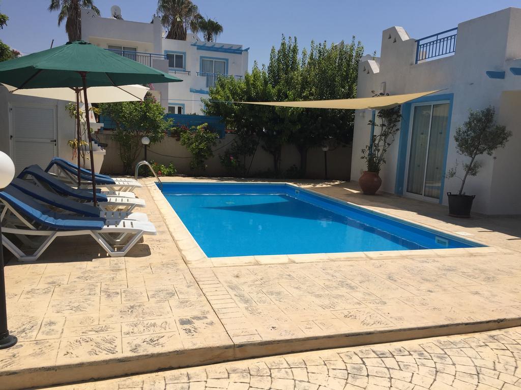Philippos Paphos Villas - Villa 3 Εξωτερικό φωτογραφία