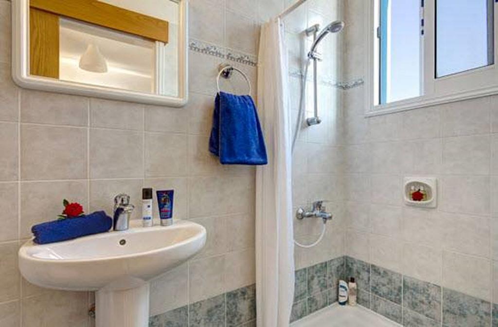 Philippos Paphos Villas - Villa 3 Εξωτερικό φωτογραφία