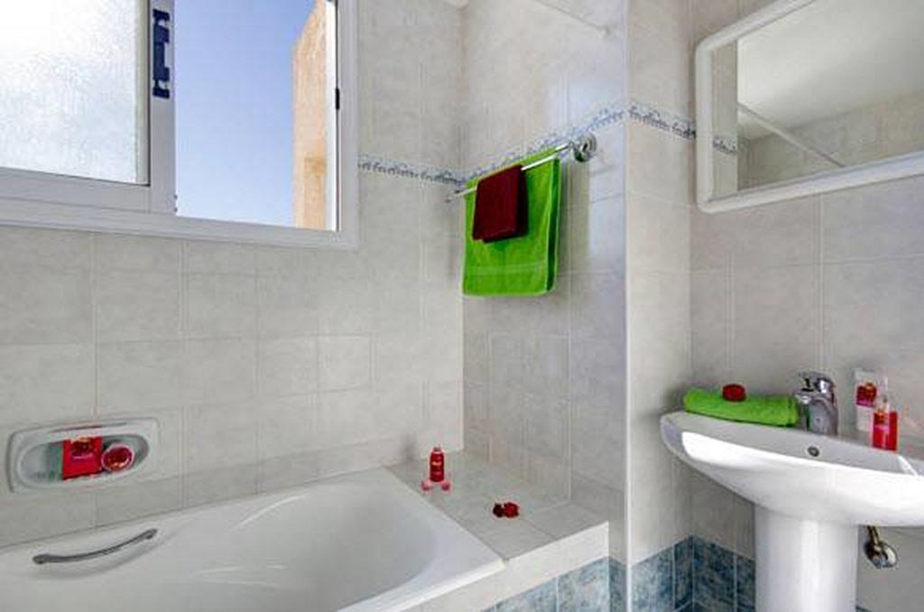 Philippos Paphos Villas - Villa 3 Εξωτερικό φωτογραφία