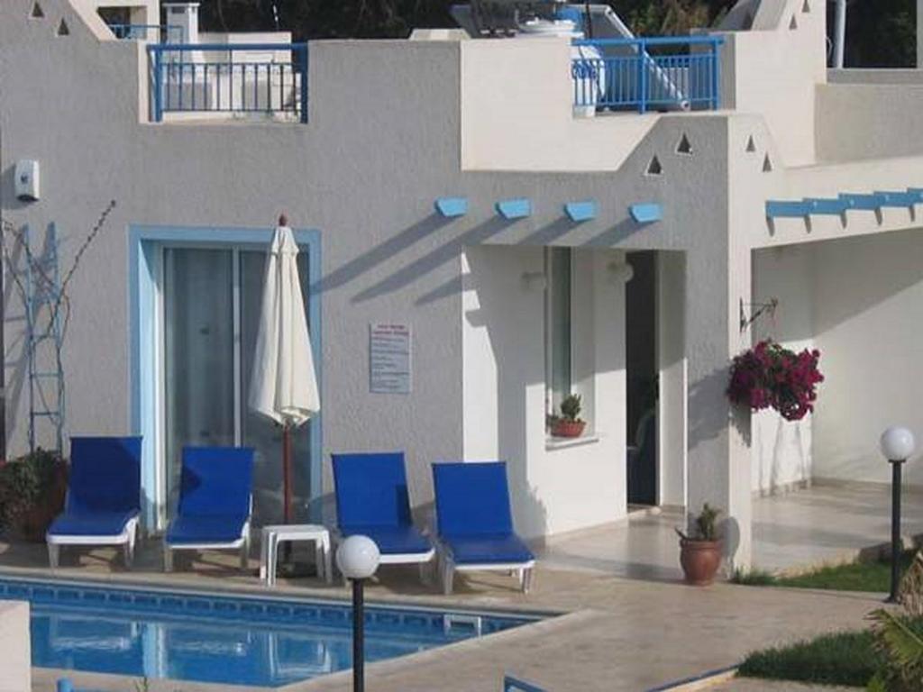 Philippos Paphos Villas - Villa 3 Εξωτερικό φωτογραφία