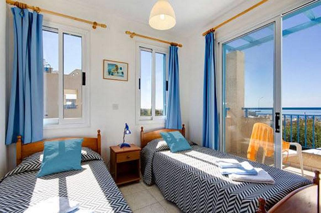 Philippos Paphos Villas - Villa 3 Εξωτερικό φωτογραφία