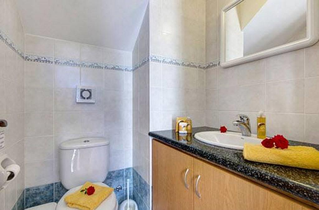 Philippos Paphos Villas - Villa 3 Εξωτερικό φωτογραφία