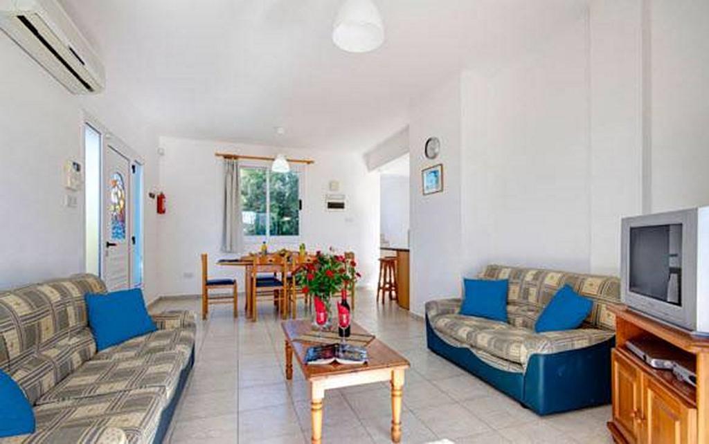 Philippos Paphos Villas - Villa 3 Εξωτερικό φωτογραφία