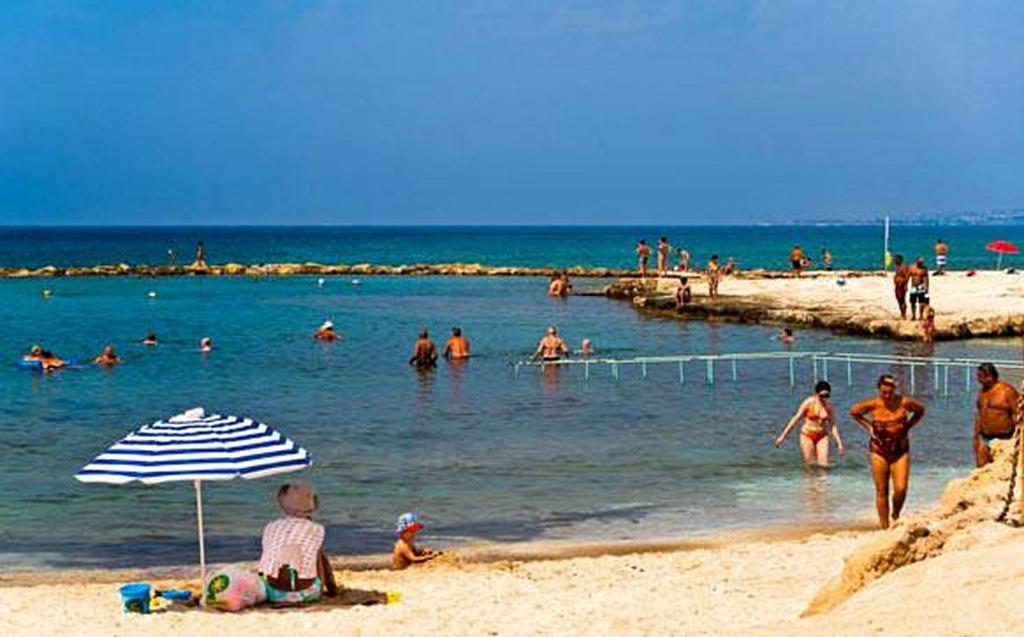 Philippos Paphos Villas - Villa 3 Εξωτερικό φωτογραφία