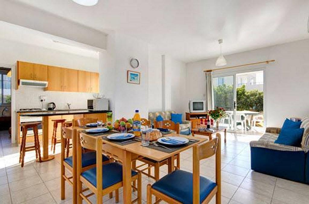 Philippos Paphos Villas - Villa 3 Εξωτερικό φωτογραφία